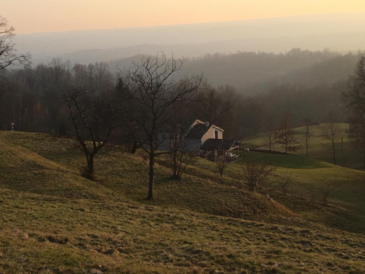 Cascina Serra Eco-House Beb Muzzano ภายนอก รูปภาพ