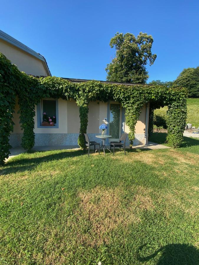 Cascina Serra Eco-House Beb Muzzano ภายนอก รูปภาพ