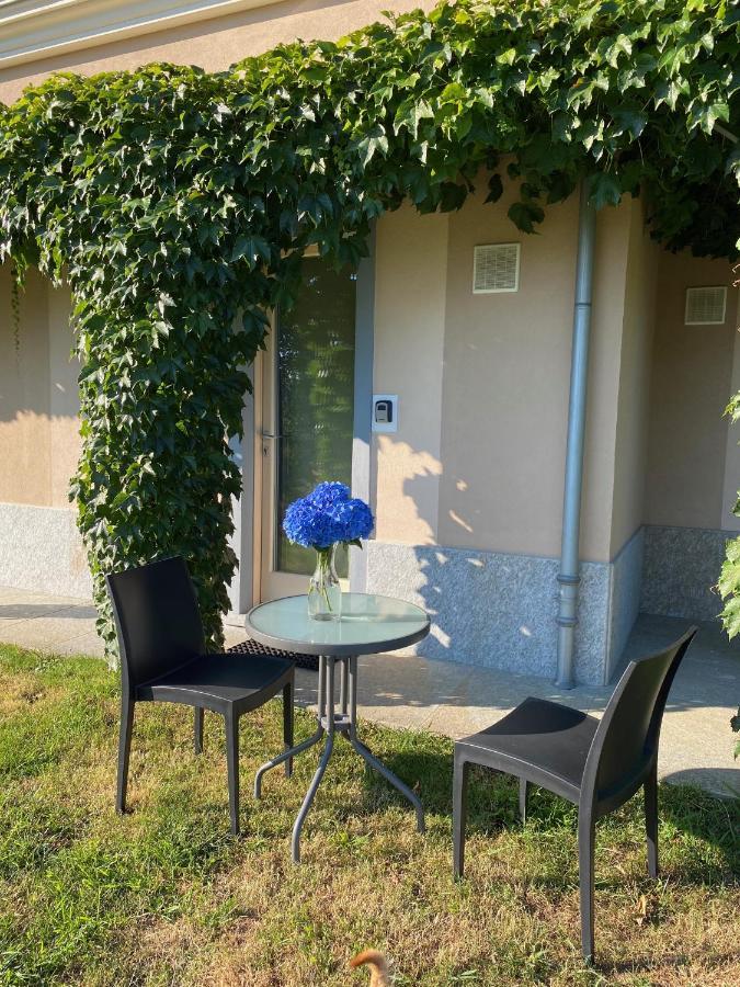 Cascina Serra Eco-House Beb Muzzano ภายนอก รูปภาพ