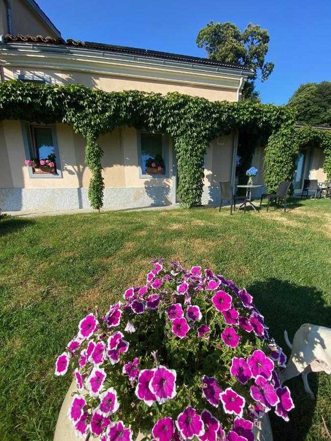 Cascina Serra Eco-House Beb Muzzano ภายนอก รูปภาพ
